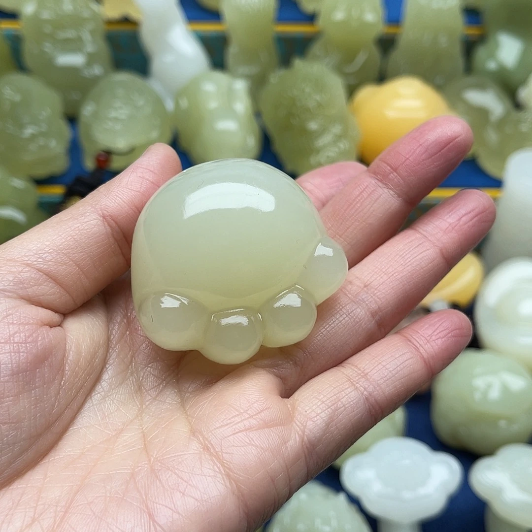 嘿***风玉天然桌面小摆件