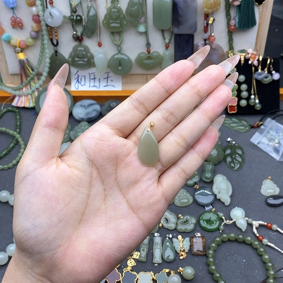 和田玉18K金镶嵌吊坠(不含链)