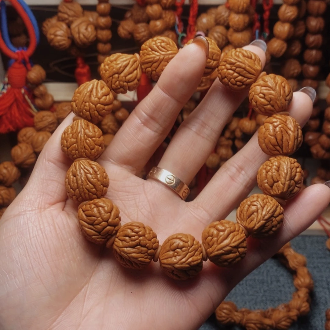 桃核吊坠龙纹桃枭