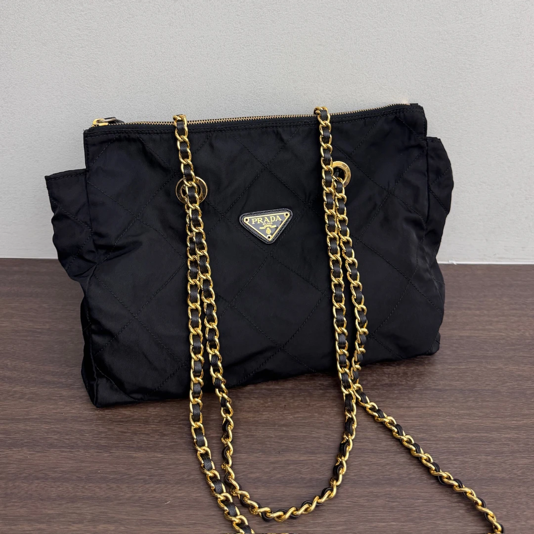 95新 Prada/普拉达 觅时/30菱格纹穿皮链条降落伞/118217