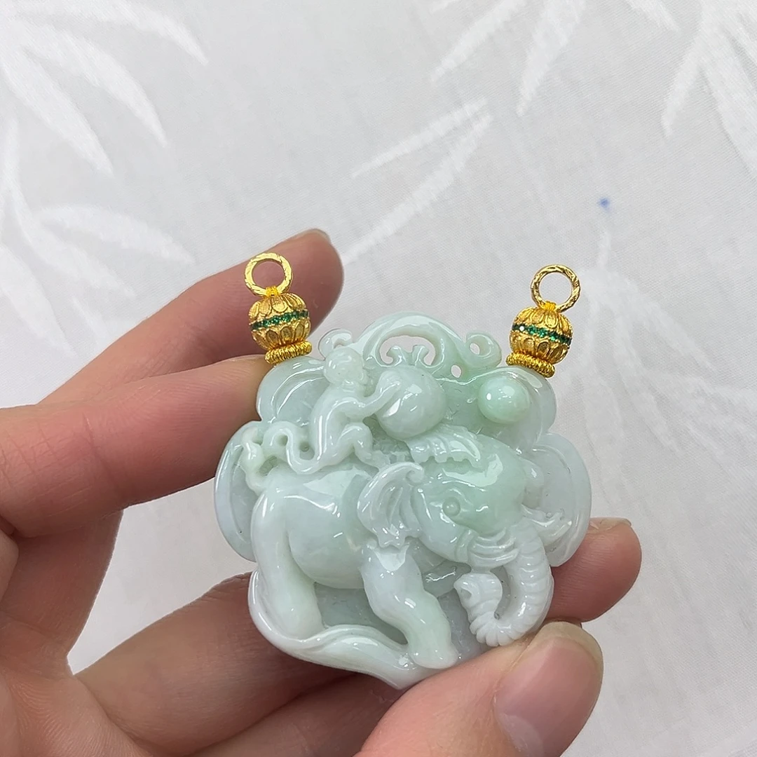 翡翠合金吊坠(赠链)国风