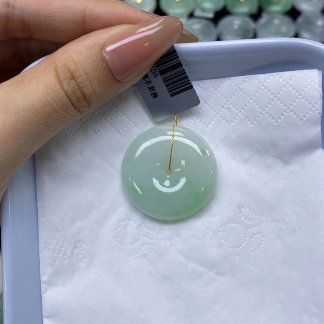 颈饰未镶嵌翡翠平安扣