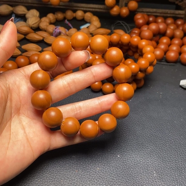 橄榄核吊坠1.6尺寸铁核小孔光珠全品