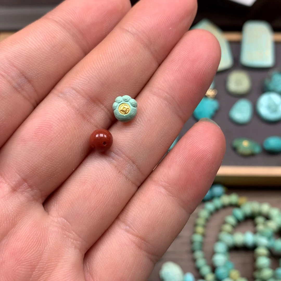 南红玛瑙雕刻未镶嵌