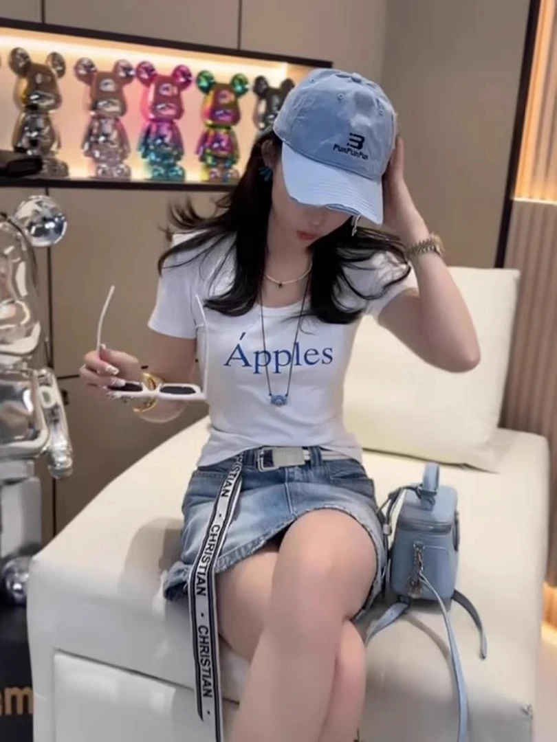 欧货字母休闲百搭短袖T恤女2025夏季新款设计感后背镂空时尚上衣