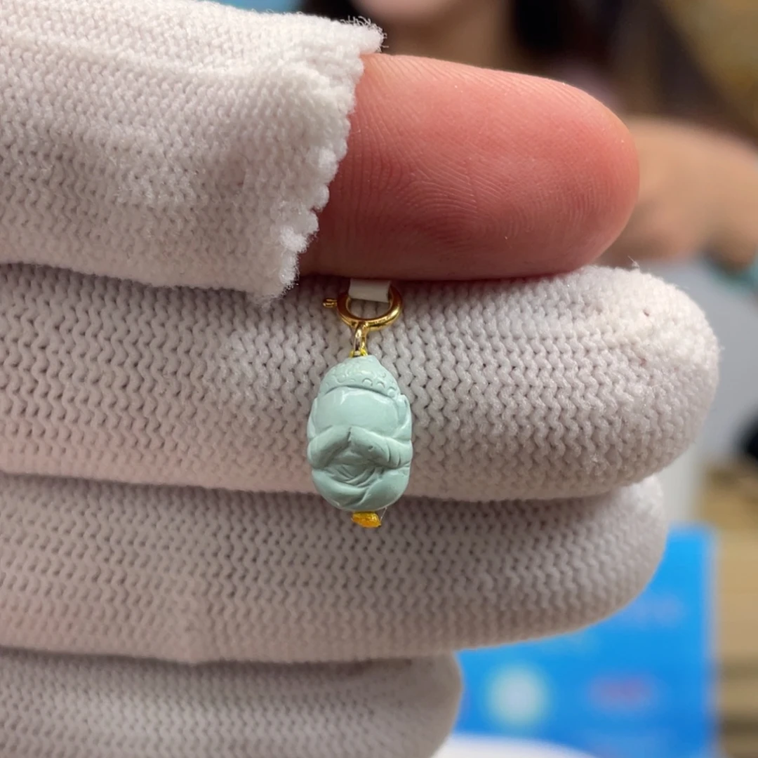 绿松石未镶嵌挂件