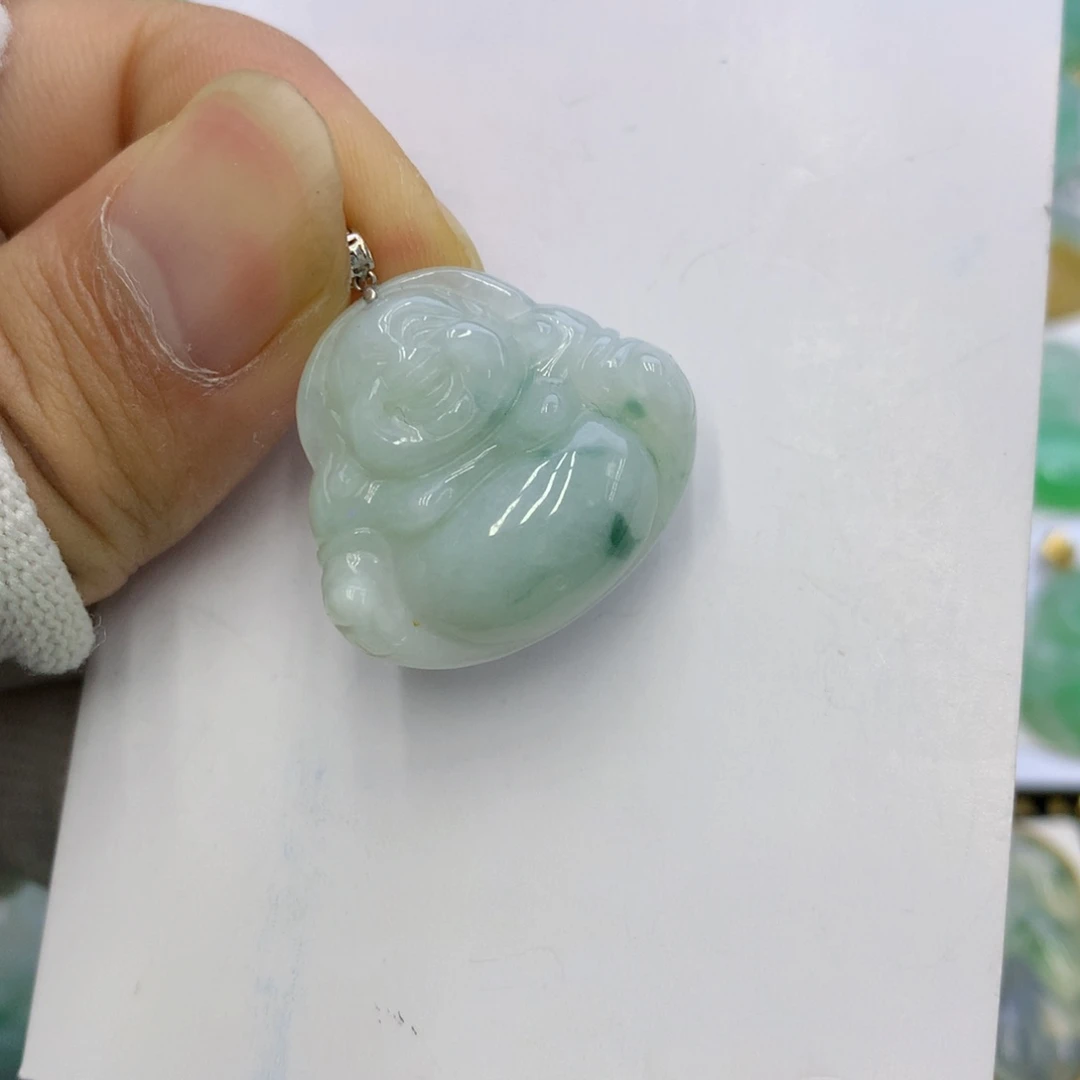 翡翠颈饰18K金镶嵌翡翠