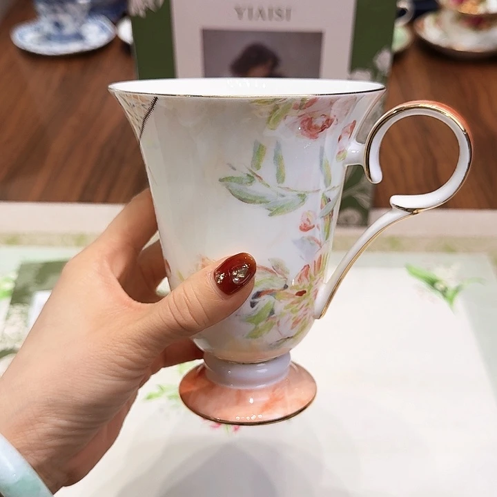 瓷片杯子杯子杯子水杯杯子水杯
