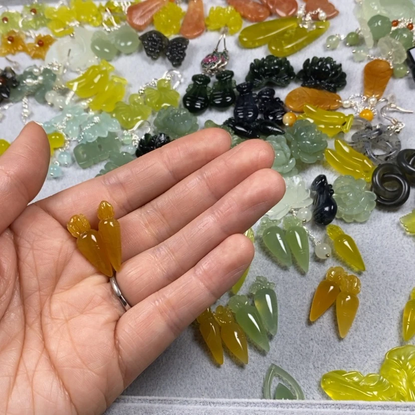 【闪购商品】蛇纹石玉挂件耳饰耳环项链未镶嵌云