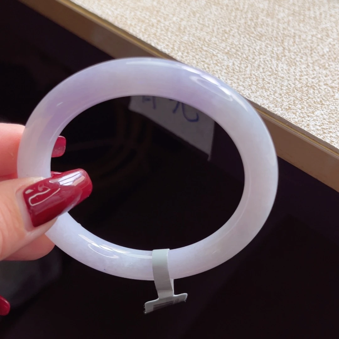 翡翠手镯未镶嵌手镯