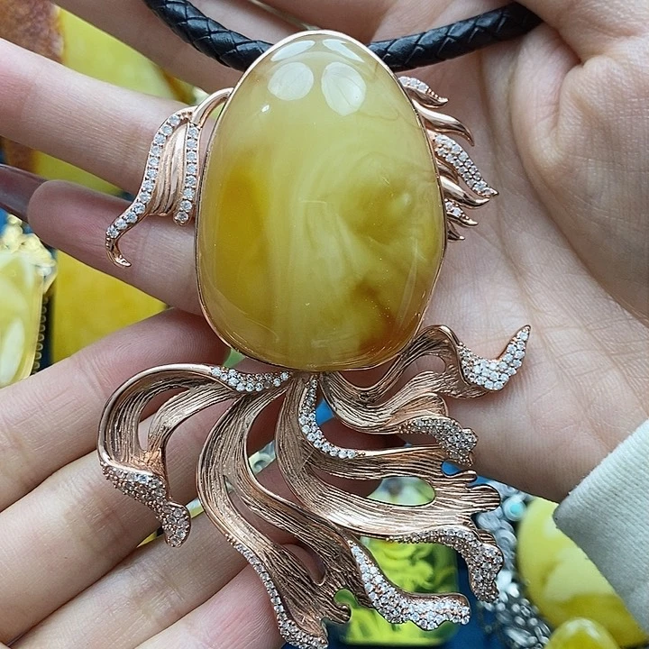 琥珀颈饰银S925镶嵌吊坠