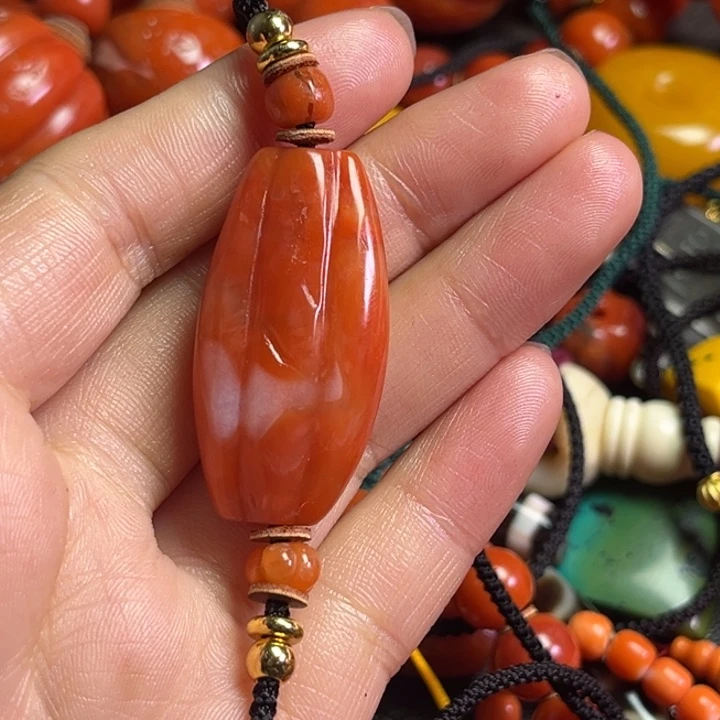 颈饰琉璃亲**城琉璃……………