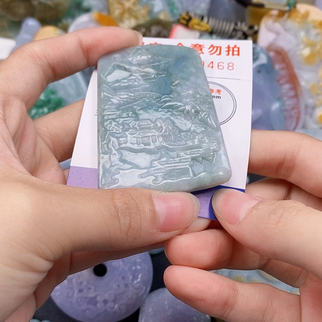 吊坠(不含链)未镶嵌翡翠