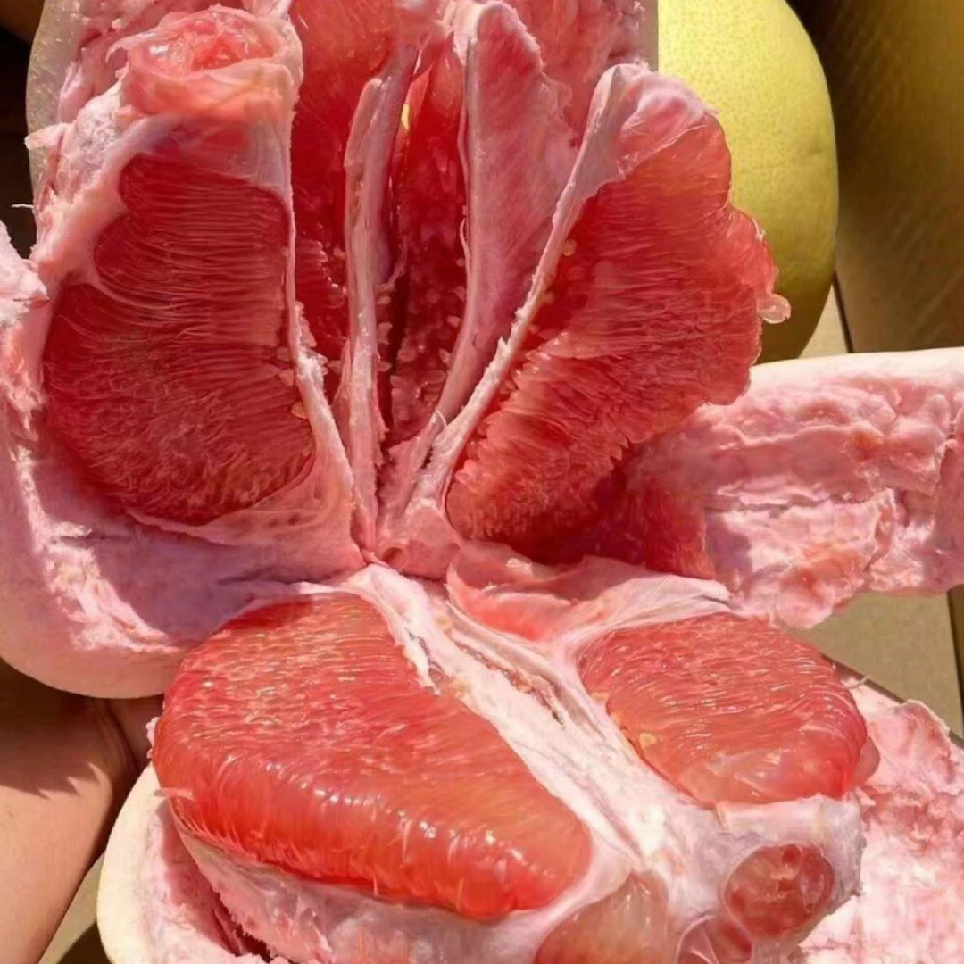 头茬三红蜜柚 整颗 2 斤多这个季节一定吃柚子