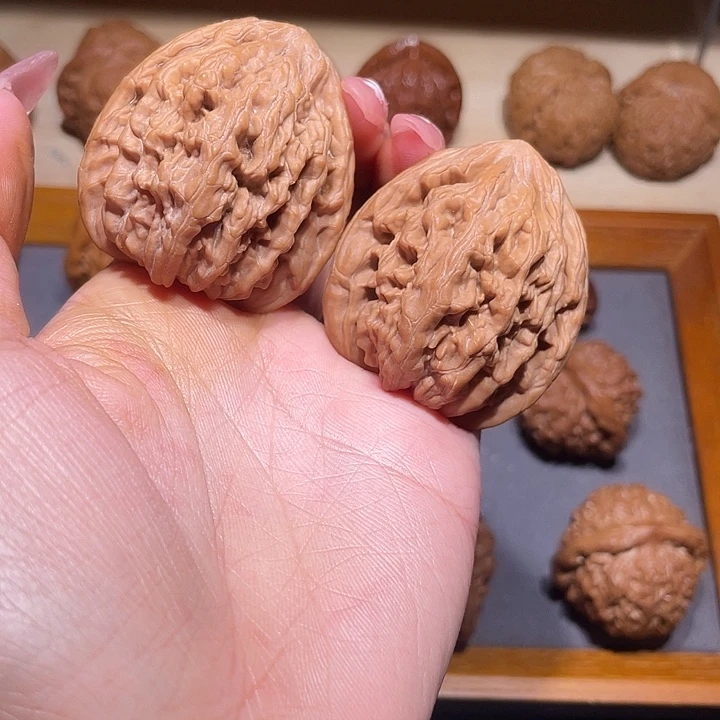 吊坠文玩核桃40虎头王