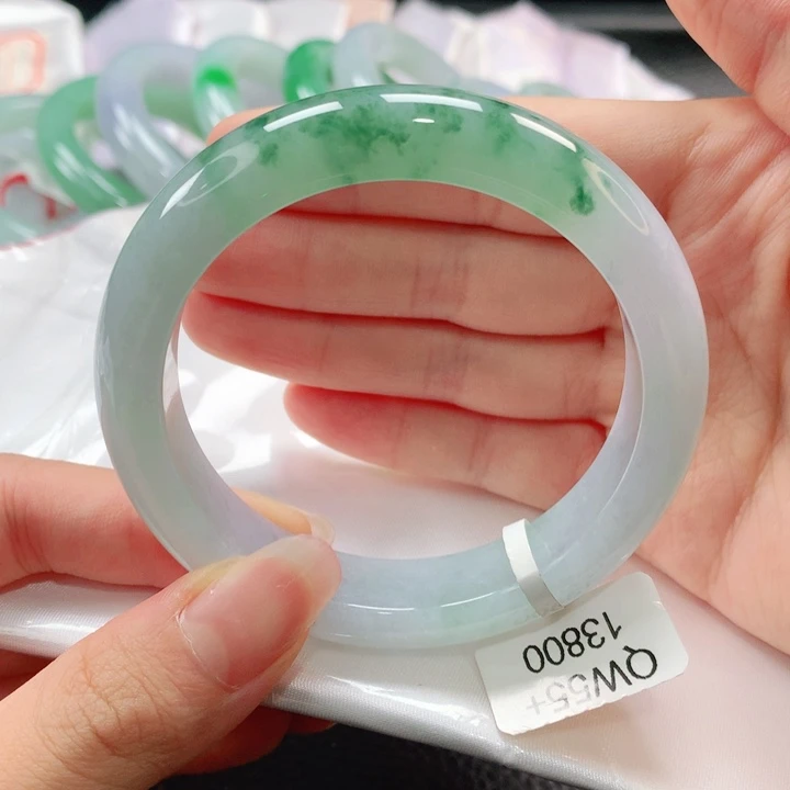 翡翠手镯未镶嵌55圈冰飘花