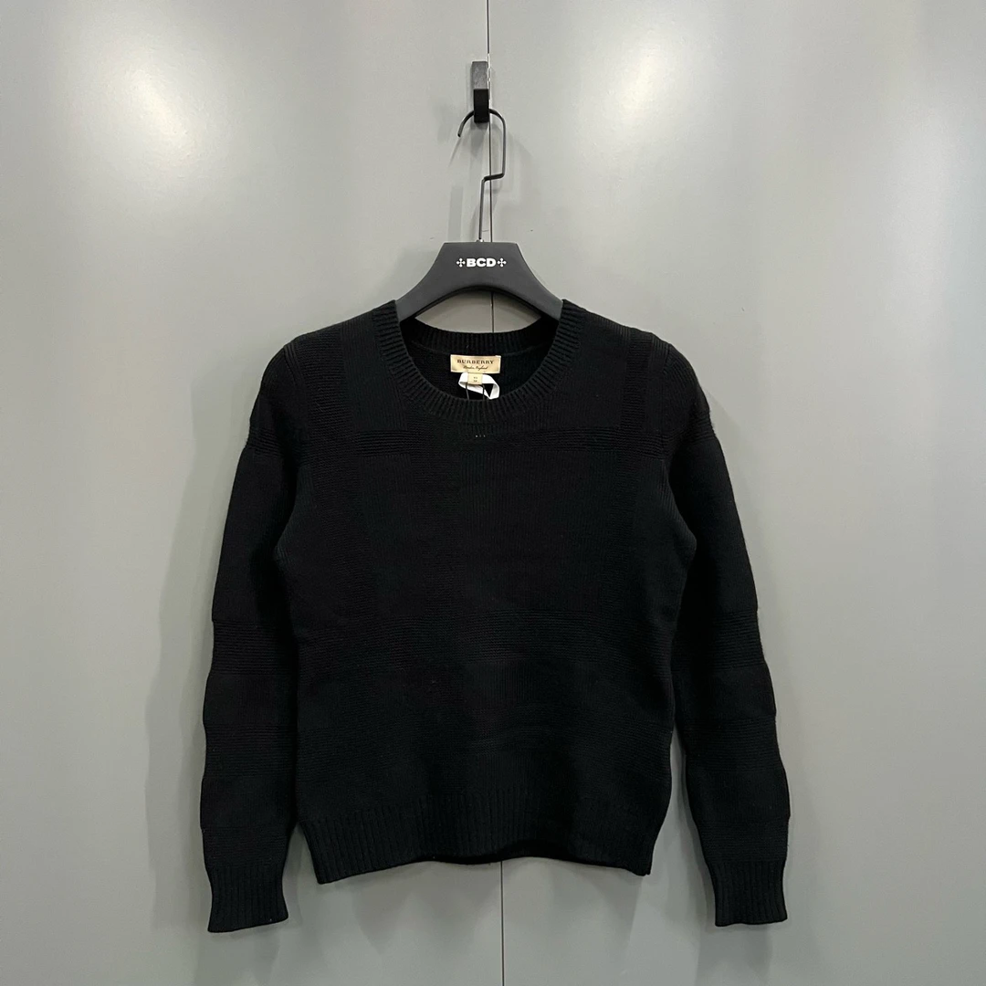 95新 BURBERRY/博柏利 黑色针织衫 XS码/bc014493