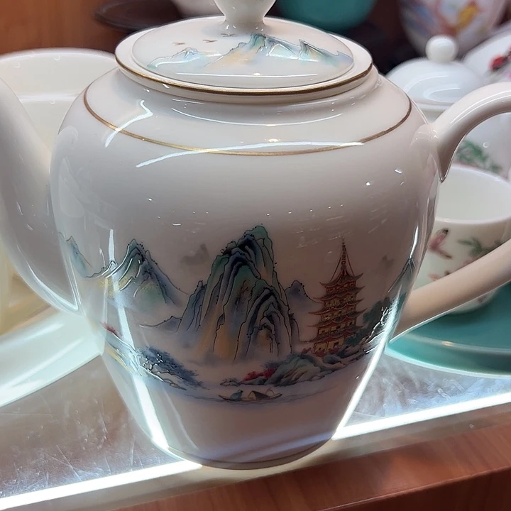陶瓷茶壶哈哈哈哈哈