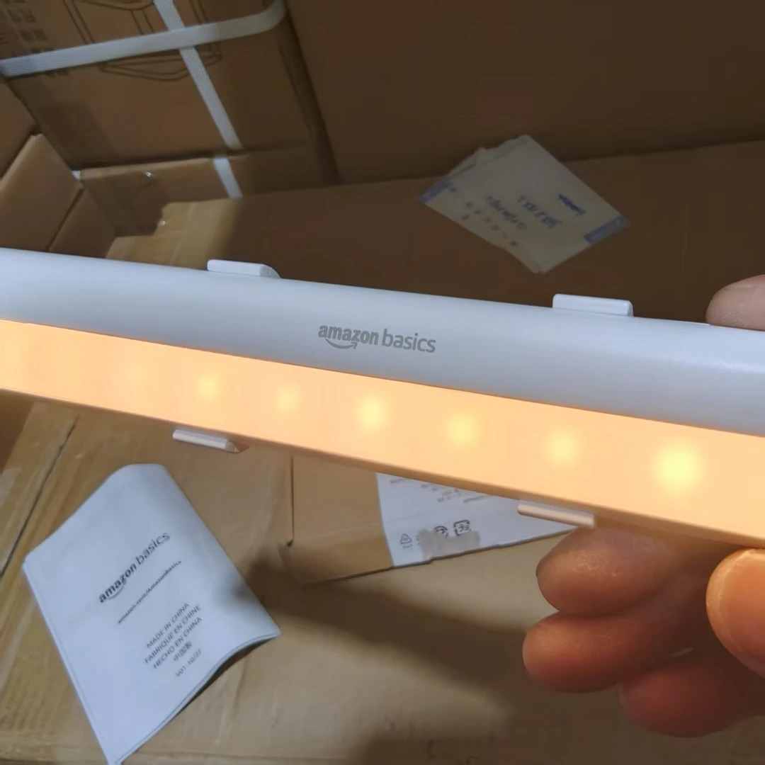 LED照明应急灯带背胶装电池