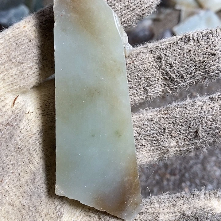 和田玉（糖玉）未镶嵌珠宝半成品