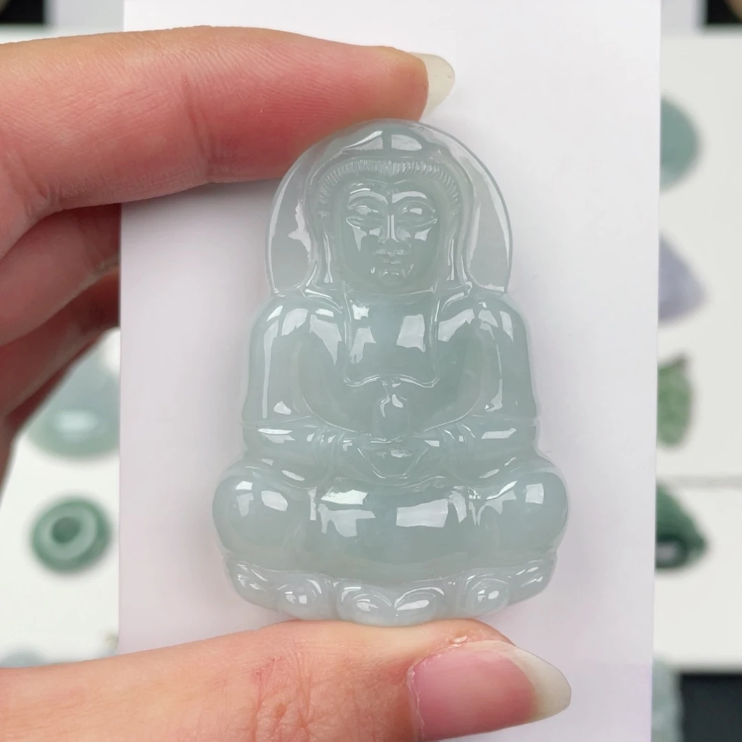 翡翠未镶嵌颈饰观音