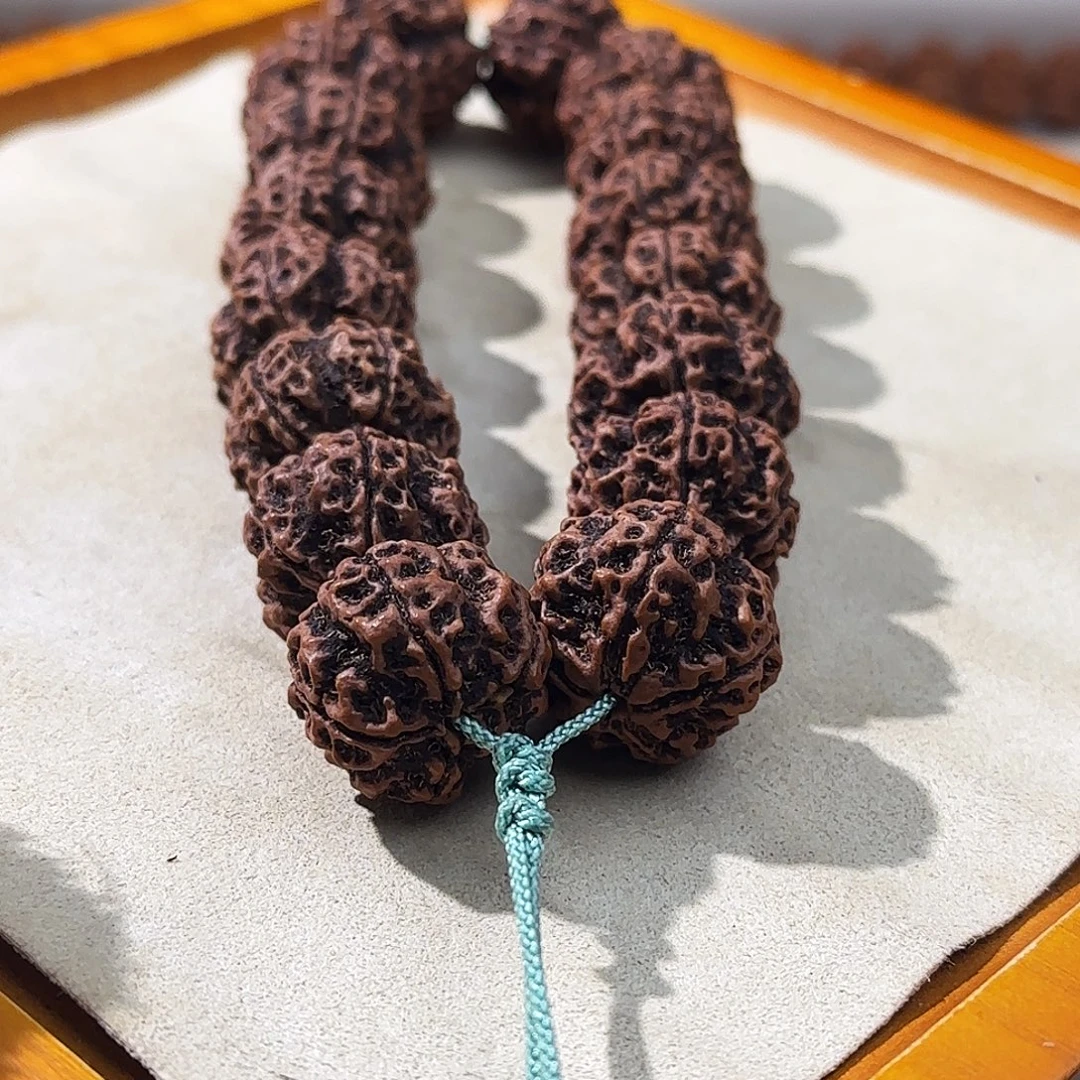 金刚菩提吊坠老古龙蜂窝大镂空超头款