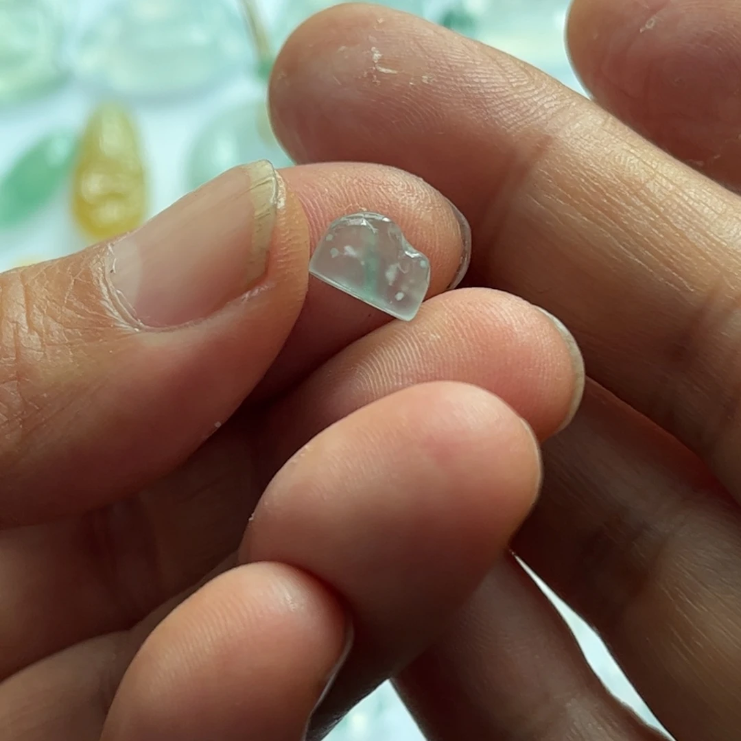 定制翡翠未镶嵌山