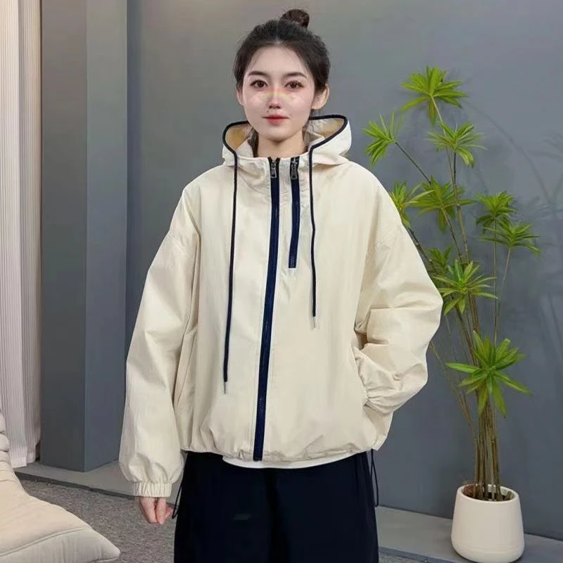 8825百搭拉链通勤外套春季上衣连帽短外套防风时尚常规女