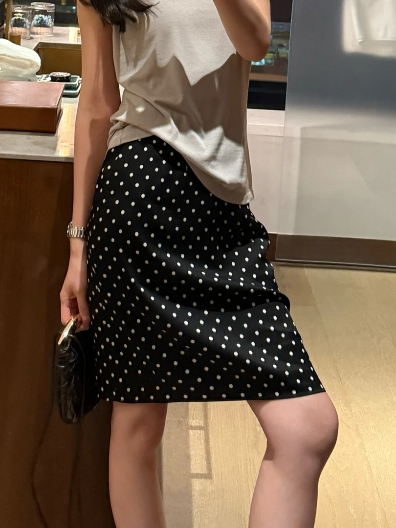 BIG WHITE REMADE“都市经典”高腰波点半身裙气质修身显瘦D5L144