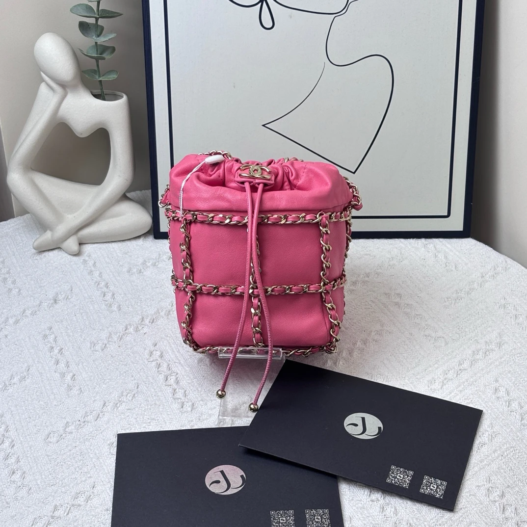 95新 Chanel/香奈儿 水桶 粉 /JW8556