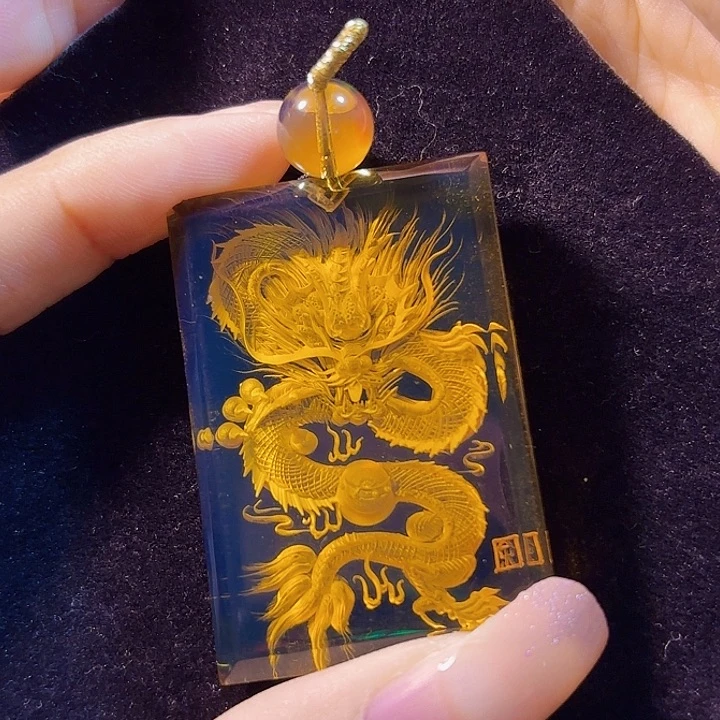 未镶嵌蓝珀珠宝奇石墨西哥蓝珀龙牌