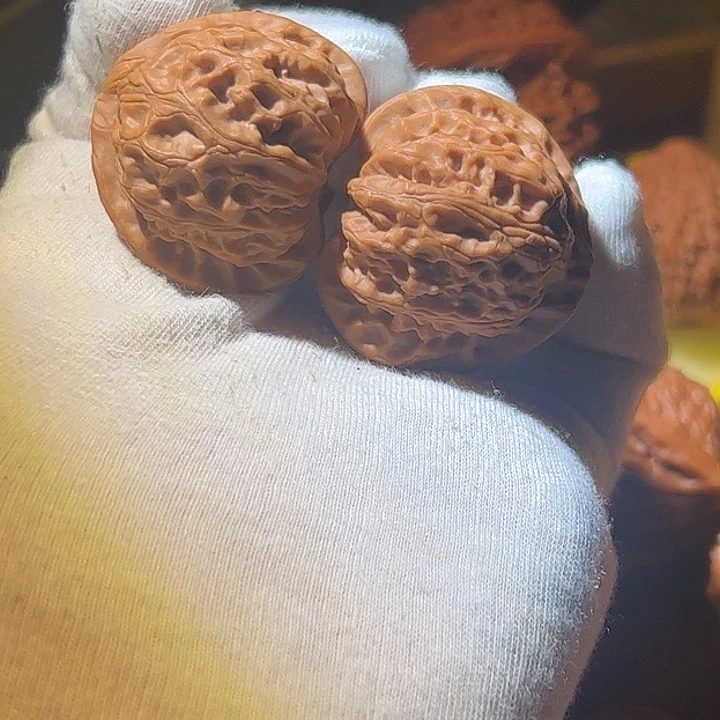 好***气核桃手串/手链文玩核桃宫灯有磕磕