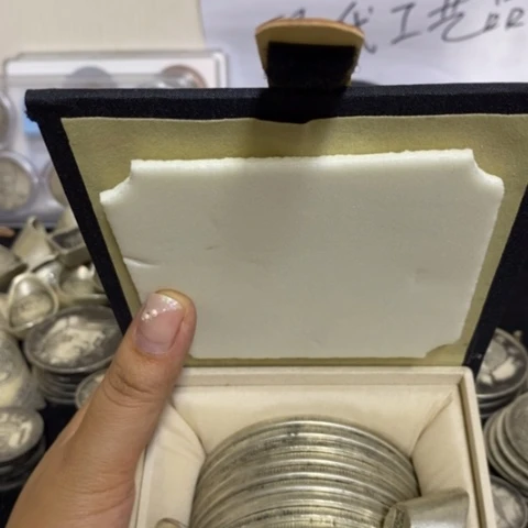 金属复古大头摆件