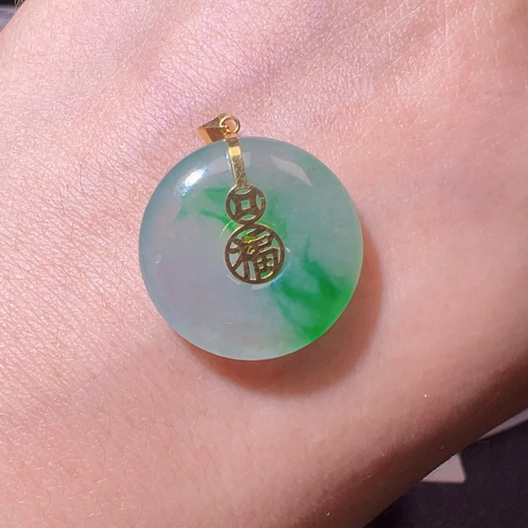 翡翠挂件18K金镶嵌翡翠