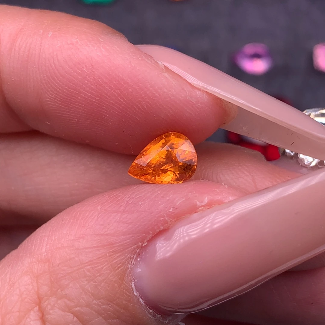 石榴石（芬达石）珠宝半成品未镶嵌1.53ct福利