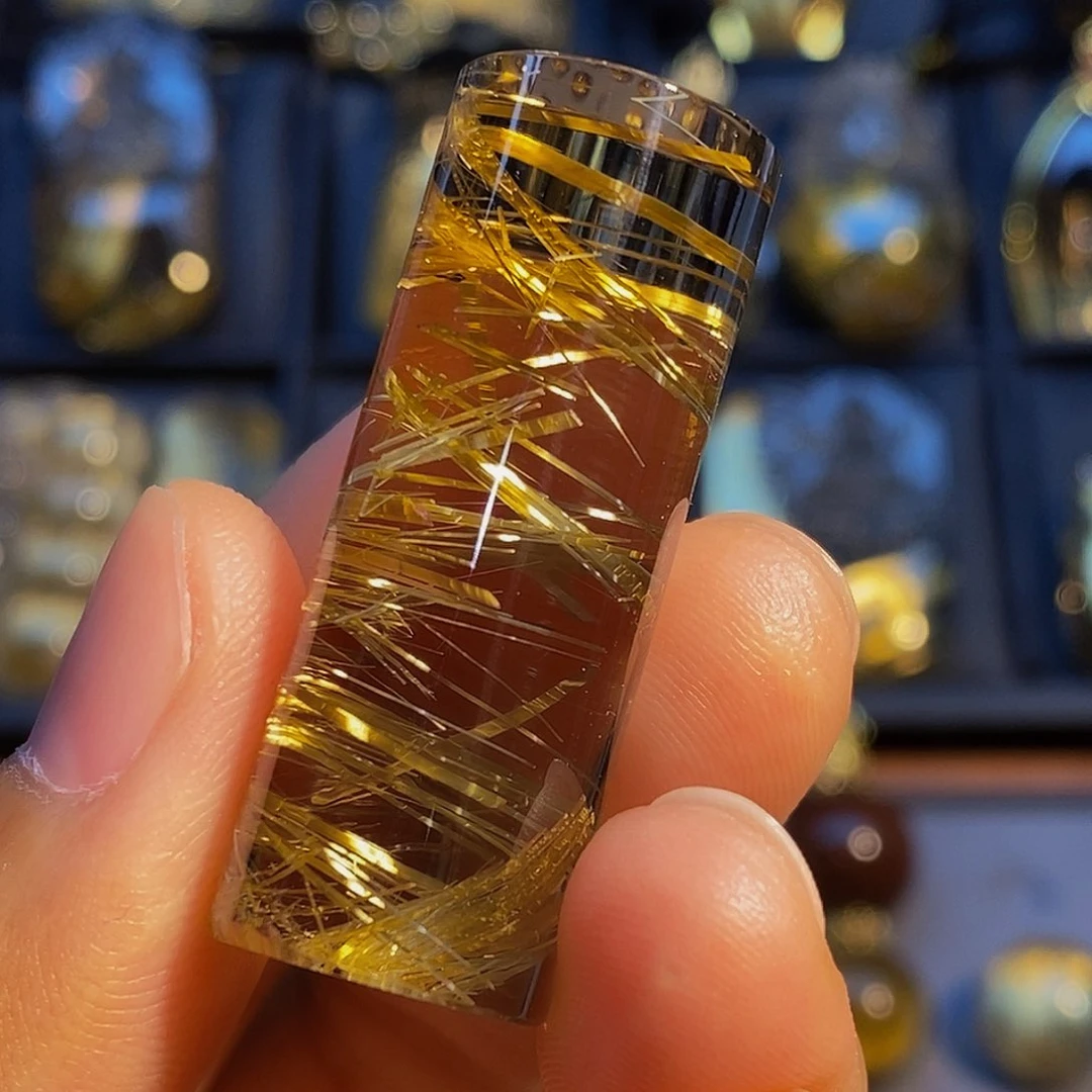 阿***头未镶嵌颈饰水晶天然净体钛晶圆柱吊坠