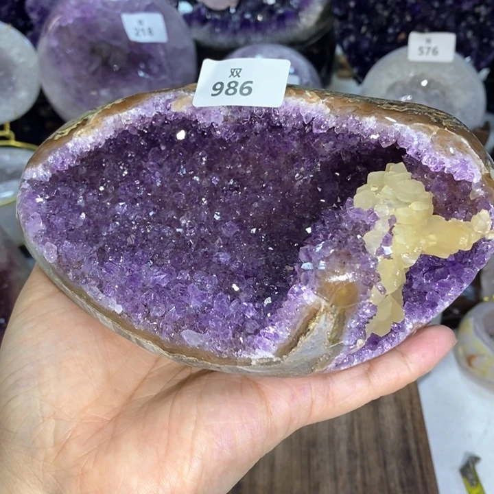 未镶嵌大型摆件（非配饰）水晶方解石