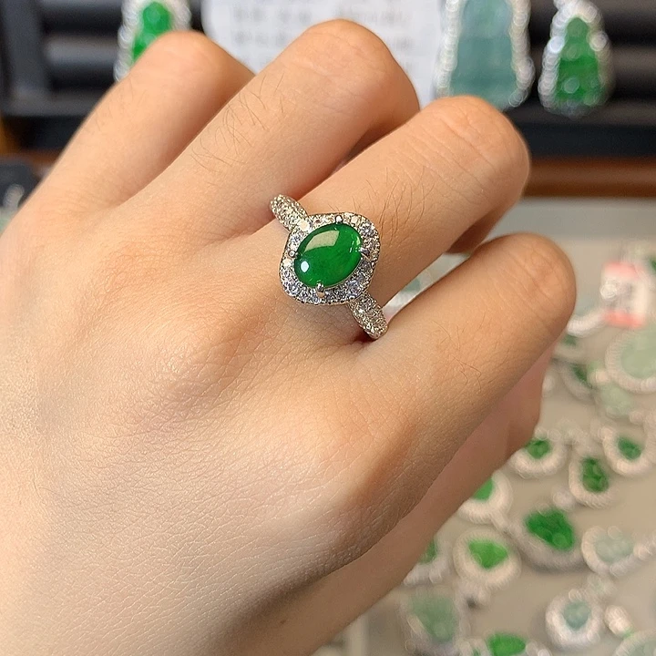 翡翠未镶嵌戒指戒指