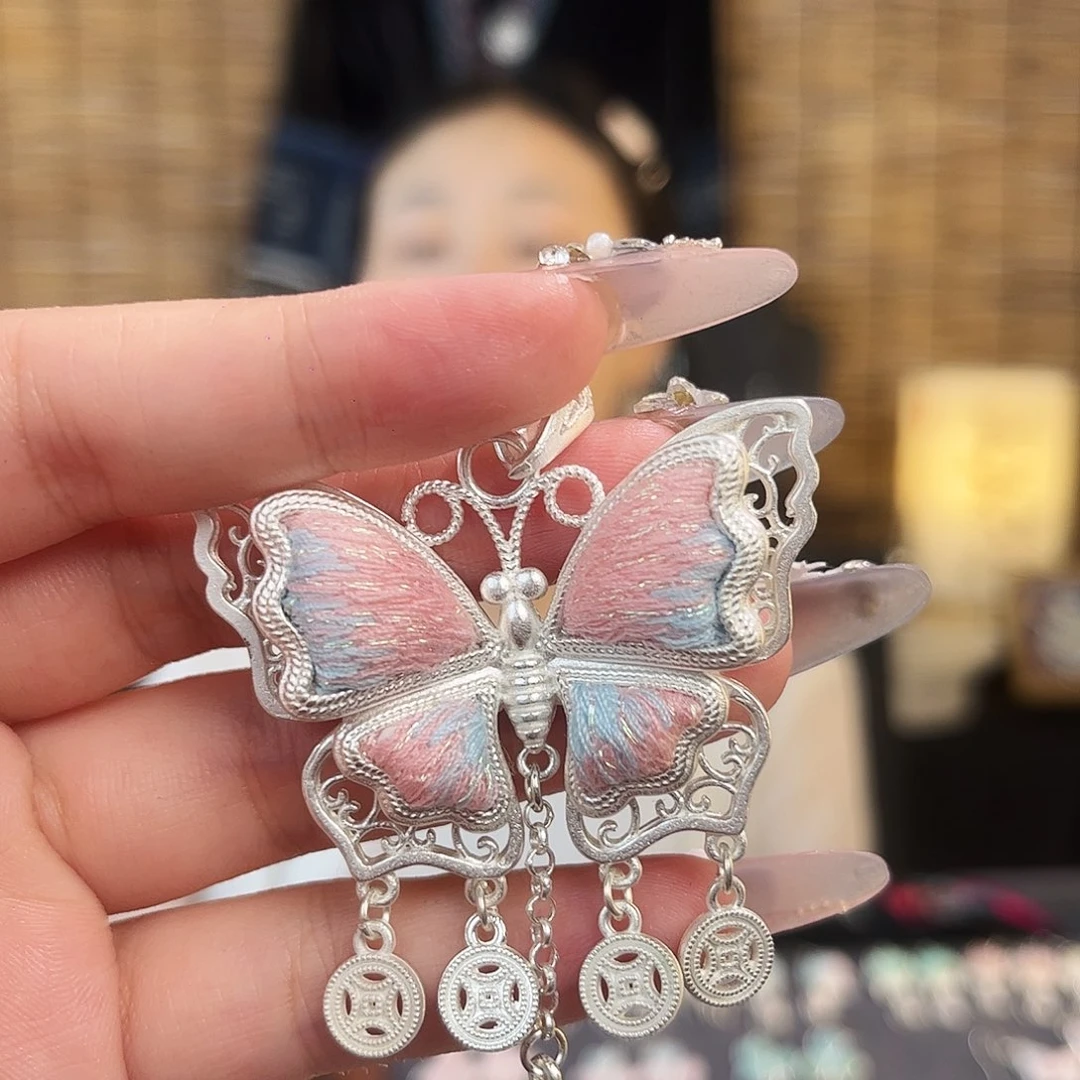 布艺合金蝴蝶吊坠7