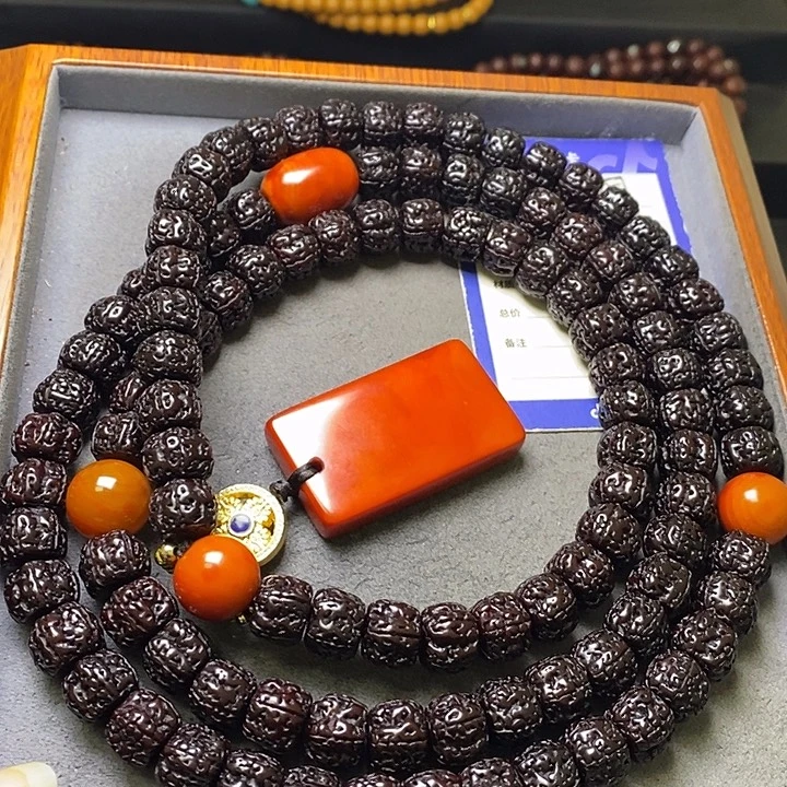 张***弯吊坠金刚菩提金刚