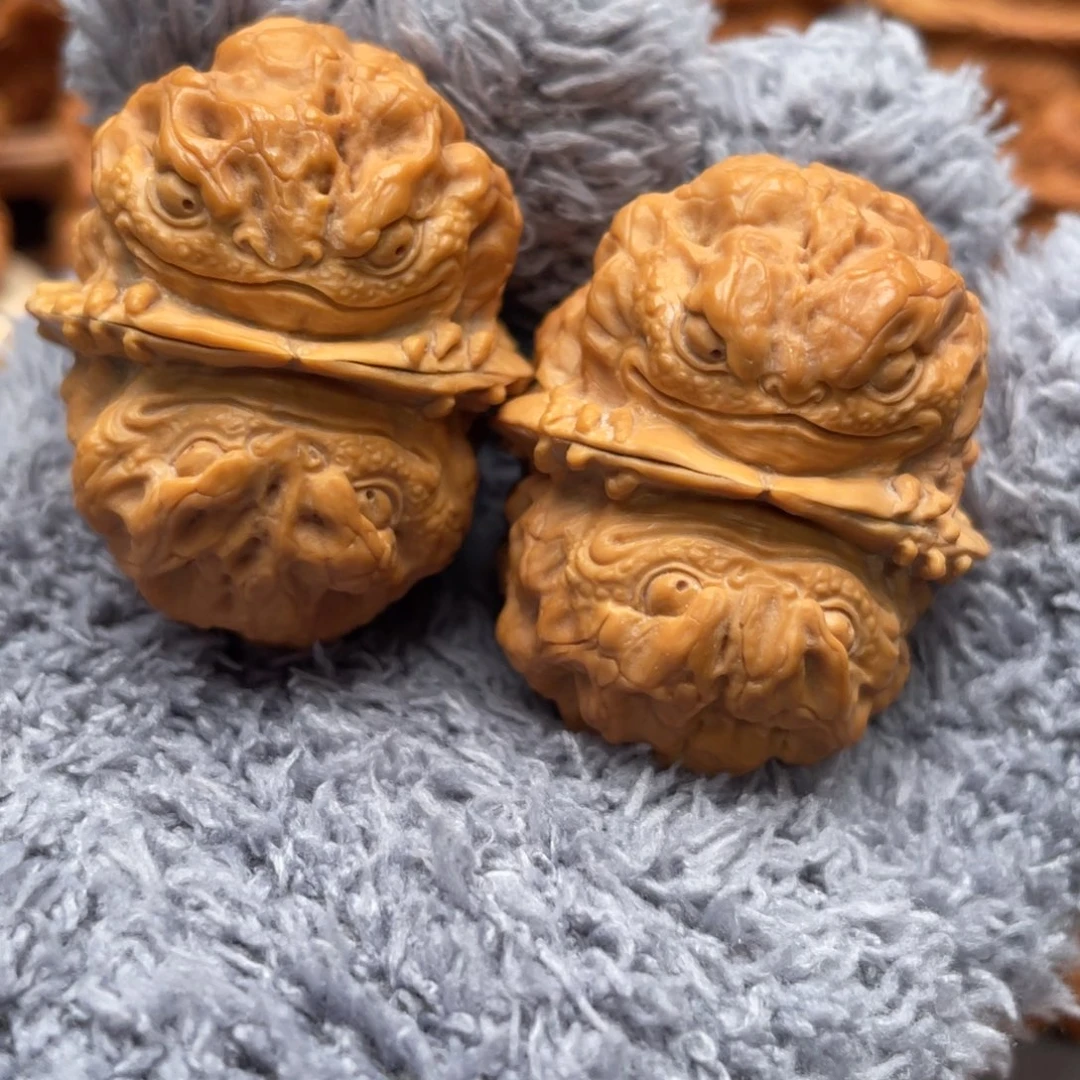 手串/手链核桃随形雕云铁金蝉蛤蟆头