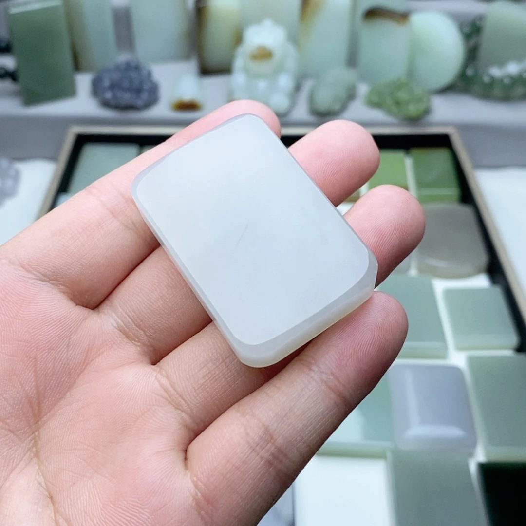 和田玉颈饰未镶嵌旅*