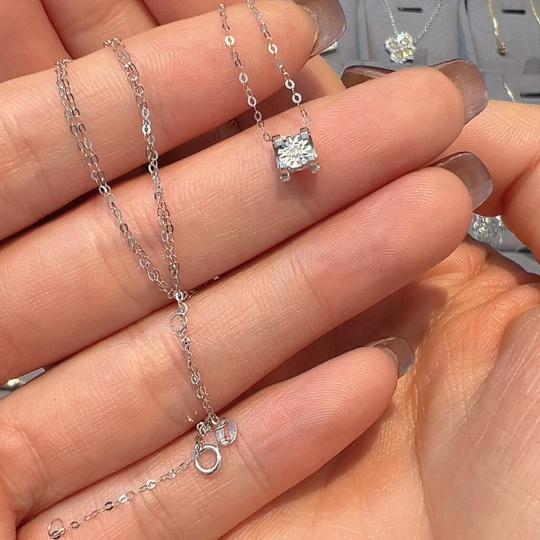 颈饰钻石18K金镶嵌