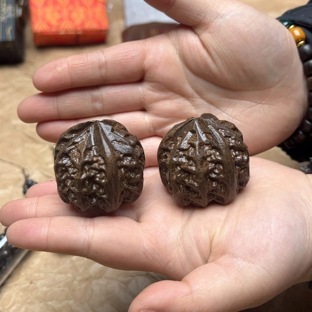 滴血莲花菩提吊坠