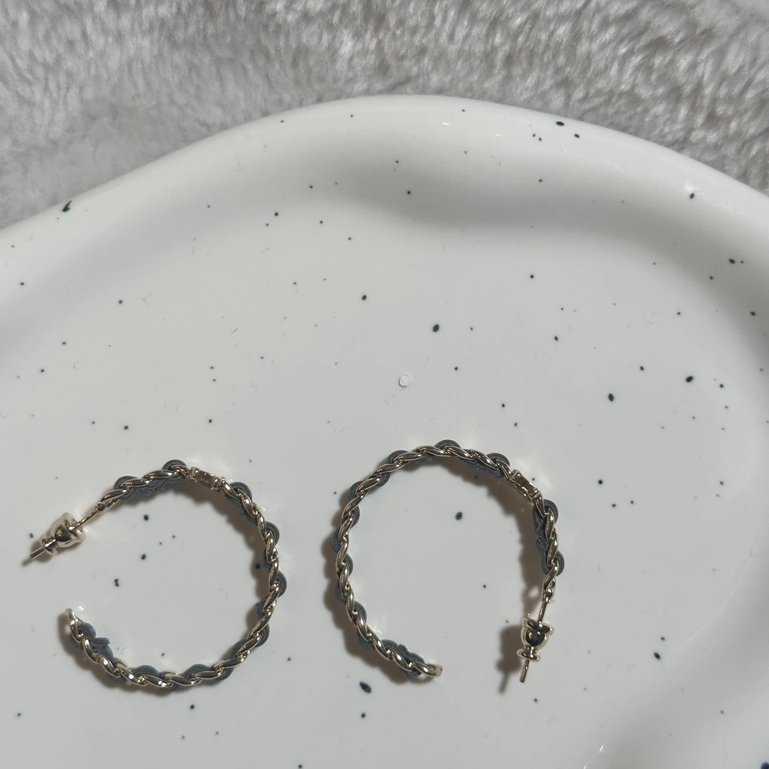 铜合金皮质耳饰 5502百搭复古