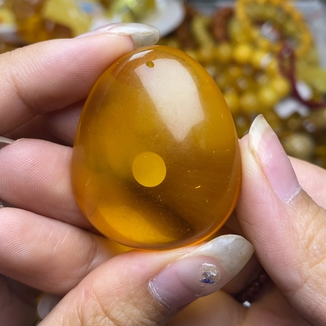 未镶嵌琥珀珠宝奇石