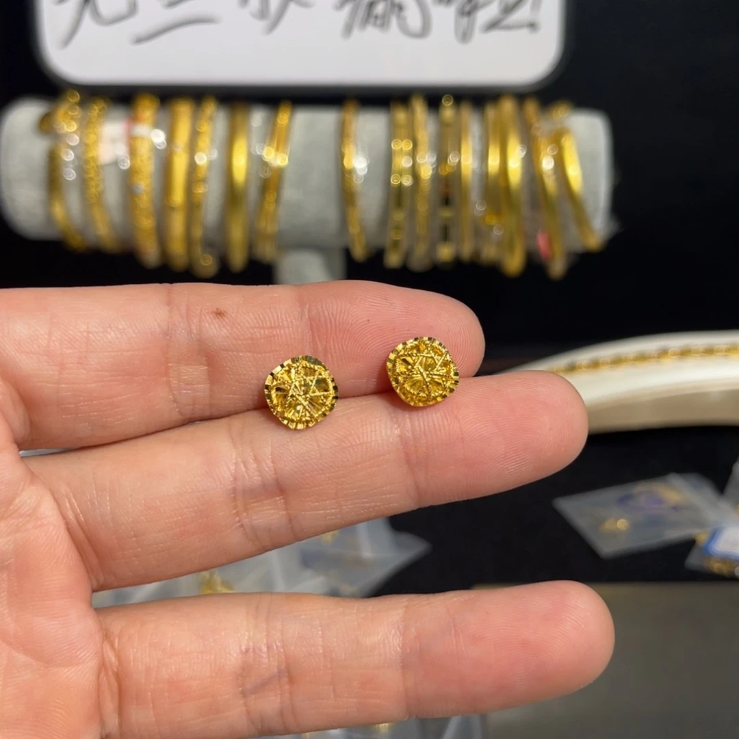 足银五角星耳钉车花