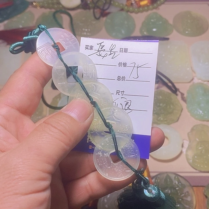 蛇纹石玉颈饰合金长****师
