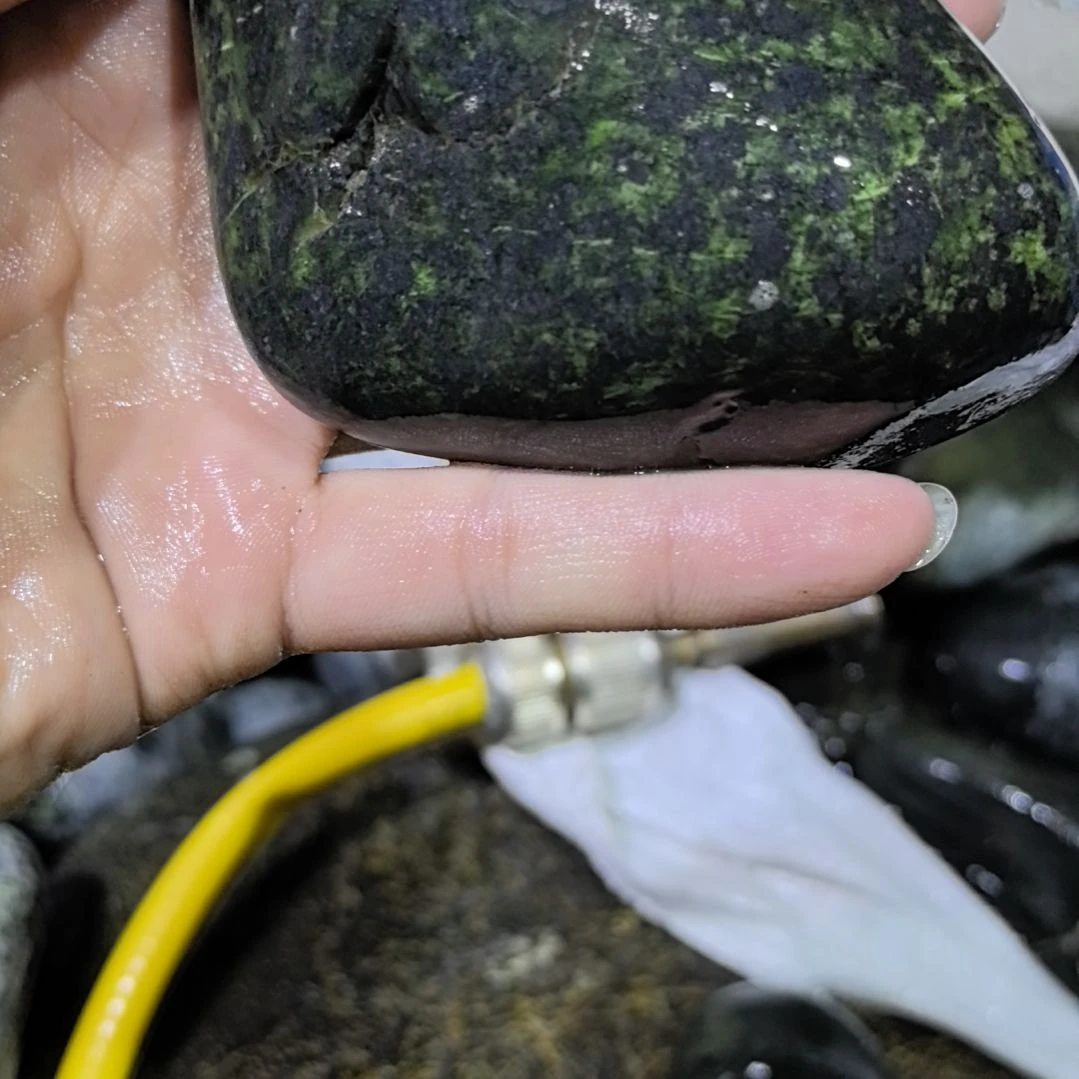 花***言有机玻璃藏玉药王石原石一个