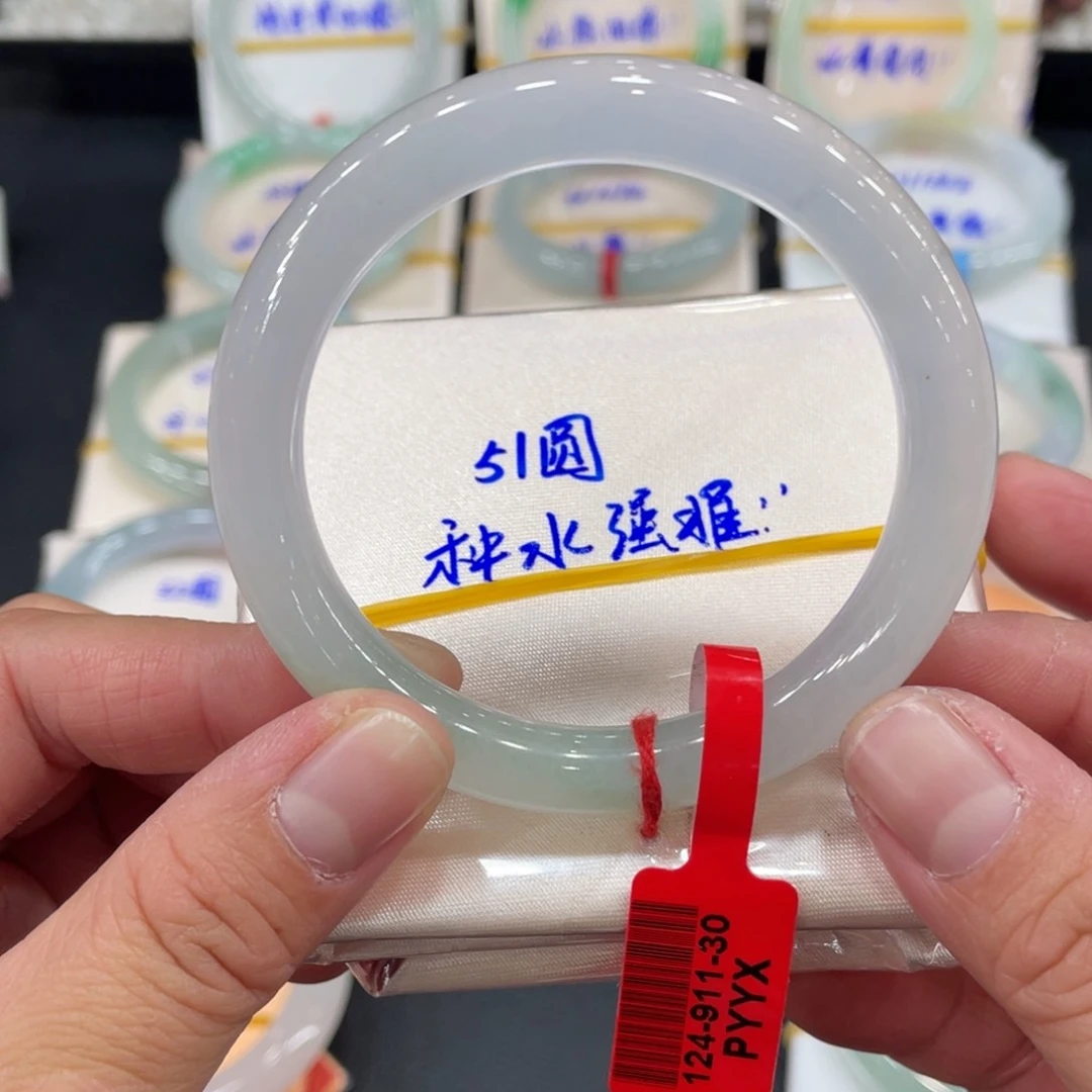 翡翠手镯未镶嵌缅甸翡翠天然翡翠